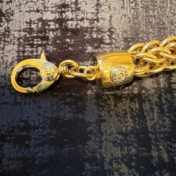 Luxurious Gold Chain Bracelet - Picture 4 of 7